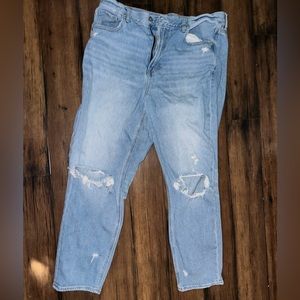 American Eagle Mom Jeans